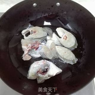 鲈鱼炖土豆的做法步骤：3