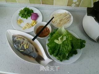 美味鲫鱼的做法步骤：1