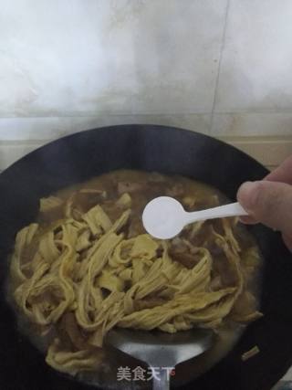 排骨焖腐竹的做法步骤：8