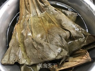 荷叶糯米鸡的做法步骤：2