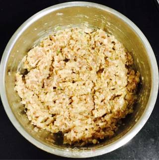 酸菜猪肉水饺的做法步骤：7