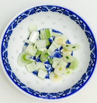血豆腐炒韭菜的做法步骤：4