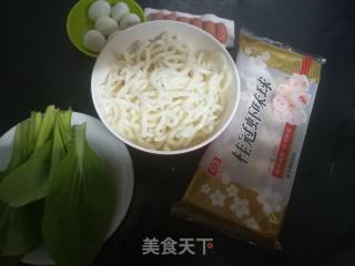 麻辣土豆粉的做法步骤：1