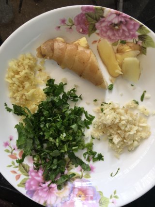 牛肉丸子汤的做法步骤：3