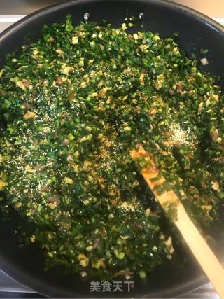 皮薄大馅猪肉韭菜鸡蛋馅饼的做法步骤：6