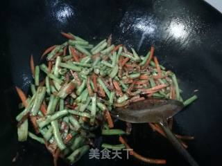 肉丝炒豇豆的做法步骤：11
