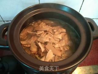 竹荪排骨汤的做法步骤：7