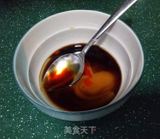 香菜臭干拌花生米的做法步骤：5