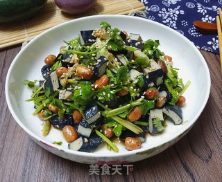 香菜臭干拌花生米的做法步骤：8