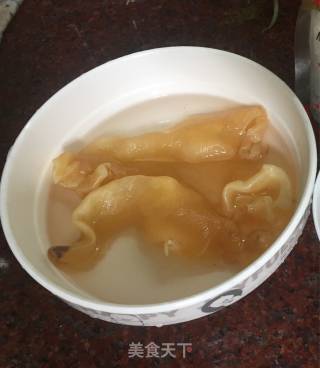 冰糖红枣炖花胶的做法步骤：3