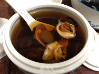 冰糖红枣炖花胶的做法步骤：5