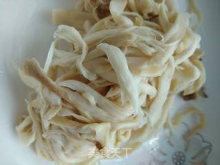 干煸杏鲍菇的做法步骤：1