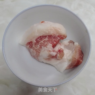 豆角炒五花肉的做法步骤：1