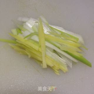 青红椒炒肉丝的做法步骤：6