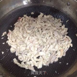 青红椒炒肉丝的做法步骤：8