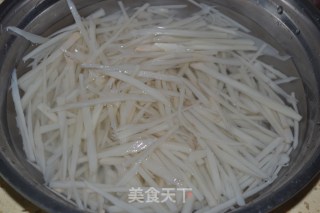 炝炒藕丝的做法步骤：4