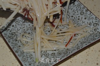 炝炒藕丝的做法步骤：9