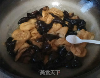 香菇油面筋的做法步骤：6