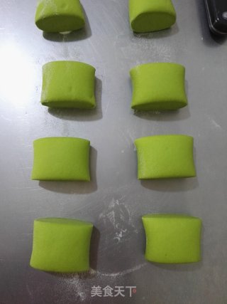 菠菜馒头的做法步骤：7