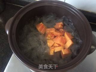木瓜银耳汤的做法步骤：4