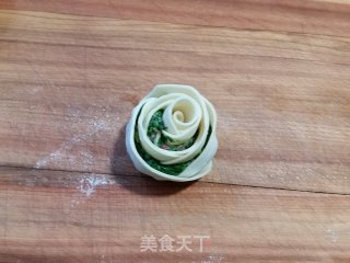 玫瑰煎饺的做法步骤：6