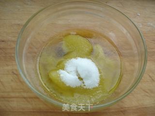 葱香玉米面桃酥的做法步骤：2