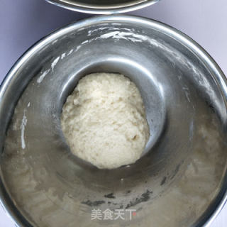 梅干菜芝麻小烧饼的做法步骤：2