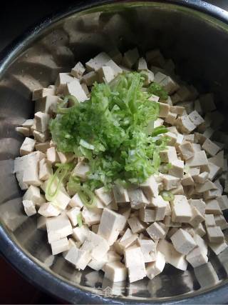 小葱拌豆腐的做法步骤：3