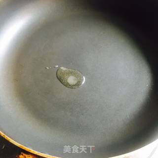 鸡蛋肉松手抓饼的做法步骤：2