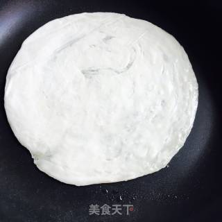 鸡蛋肉松手抓饼的做法步骤：4