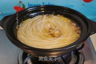 酸菜猪肉炖粉条的做法步骤：10