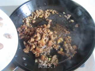香菇肉末双色豆腐的做法步骤：7