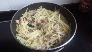 土豆丝炒肉的做法步骤：3