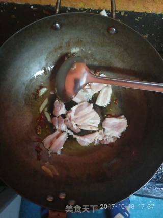 包菜肉的做法步骤：2