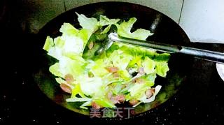 圆白菜腊肠鸡蛋面的做法步骤：4