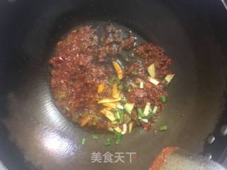 猪肉炖鸭血豆腐的做法步骤：4