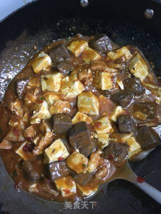 猪肉炖鸭血豆腐的做法步骤：10