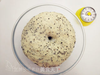 豆浆黑芝麻吐司的做法步骤：5