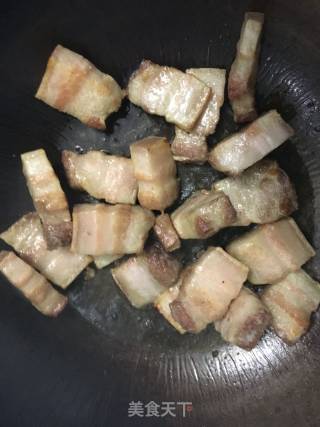 板栗红烧肉的做法步骤：8