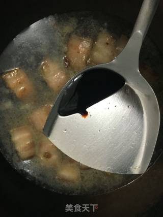 板栗红烧肉的做法步骤：10