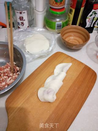 玫瑰花煎饺的做法步骤：6