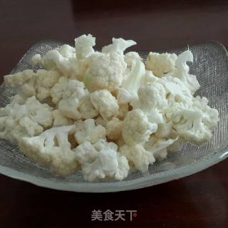蒜香芝士烤花菜的做法步骤：1