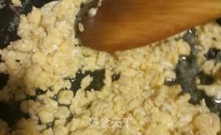 韭菜鸡蛋饺子的做法步骤：2