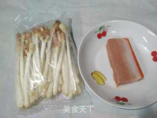 素肉炒花生苗的做法步骤：1