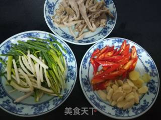 干煸肚条的做法步骤：2