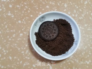 奥利奥盆栽酸奶的做法步骤：1