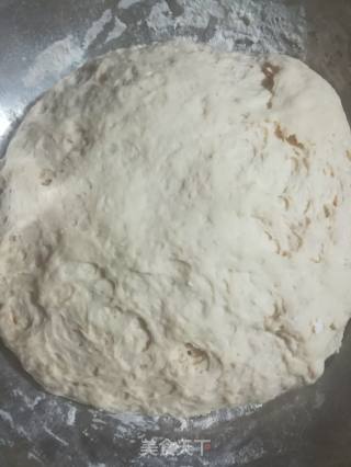 葱花香肠卷的做法步骤：4