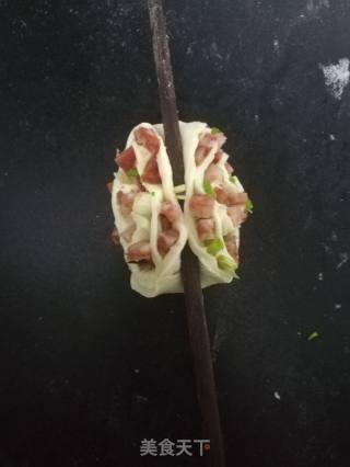 葱花香肠卷的做法步骤：12