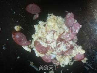 红肠蛋炒饭的做法步骤：4