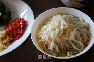 家常酸辣面的做法步骤：7